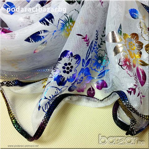 ДАМСКИ ШАЛ – ЦВЕТНА ХОЛОГРАМА, снимка 5 - Шапки - 16941960