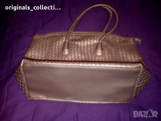 Стилна дамска чанта, снимка 2 - Чанти - 22382025