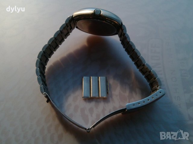 Рекламен кварцов часовник ESPRIT (Vodka Finlandia), снимка 3 - Мъжки - 24245940