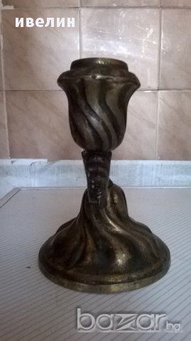 стар метален свещник, снимка 4 - Антикварни и старинни предмети - 15376108