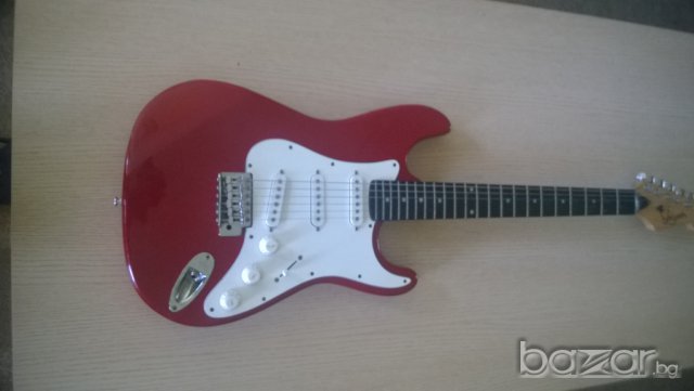 китара-електрическа-100Х33см-нов внос от англия, снимка 3 - Китари - 7677924