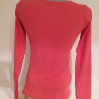  Дамскa блуза в коралов цвят , снимка 4 - Блузи с дълъг ръкав и пуловери - 24307129