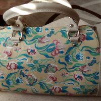 Нова дамска чанта/куфарче, снимка 5 - Куфари - 21260070