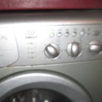 Продавам пералня със сушилня Индезит, снимка 1 - Перални - 24935431