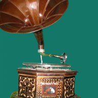 грамофон с фуния, снимка 4 - Антикварни и старинни предмети - 8298959