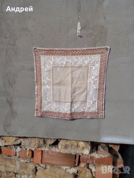 Стара бродирана покривка, снимка 1