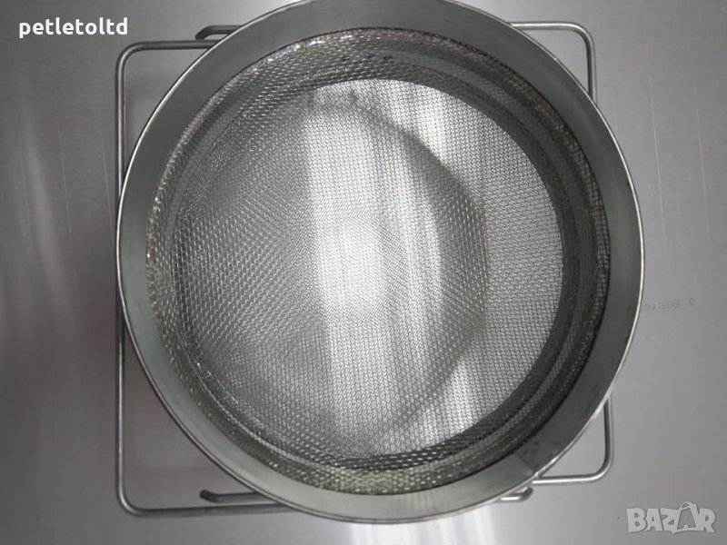 Цедка за мед ф 200 поцинкована (двойна), снимка 1