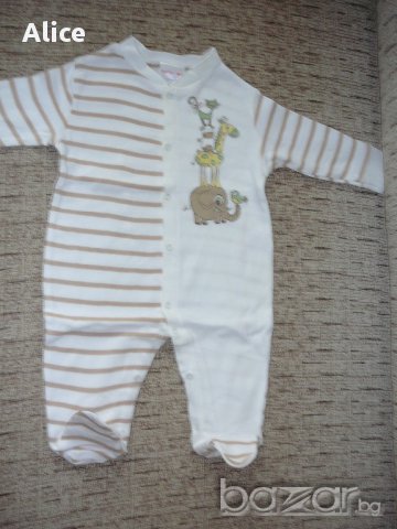 Комплект гащеризонче + боди 0-3 мес. + подарък терлички, снимка 3 - Комплекти за бебе - 8722157