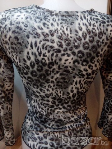 Леопардова блузка с лъскав отенък, снимка 2 - Блузи с дълъг ръкав и пуловери - 20316206
