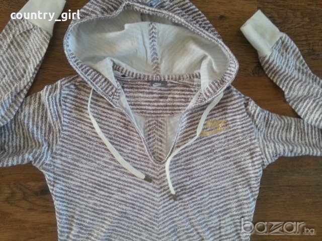 nike  - страхотно дамско горнище, снимка 5 - Спортни екипи - 20447562