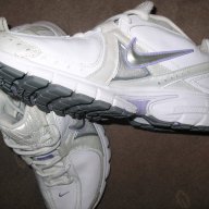 Оригинални маратонки Nike, снимка 4 - Маратонки - 10468664