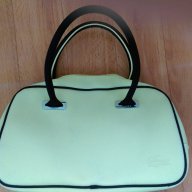 Lacoste оригинална дамска жълта чанта от PVC, снимка 2 - Чанти - 18393840