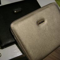 черна и златна чанти клъч, снимка 1 - Чанти - 16906401