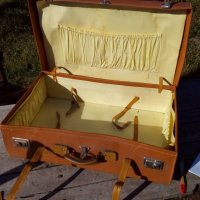 Куфар, снимка 7 - Антикварни и старинни предмети - 19580670