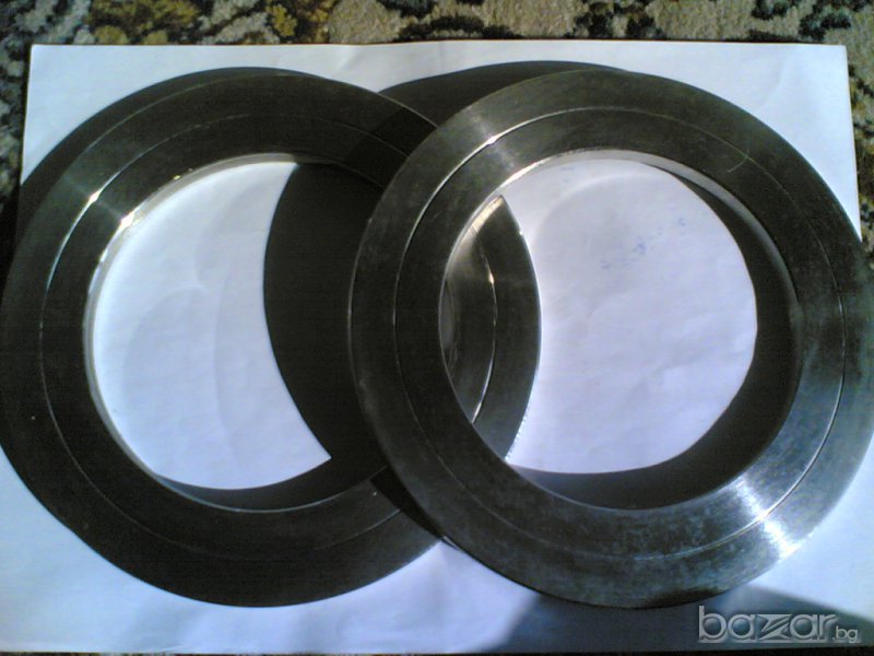 НЕРЪЖДАЕМИ ФЛАНЦИ КОЛЕНА ТРОЙНИЦИ И КРАНОВЕ 304Л , снимка 1