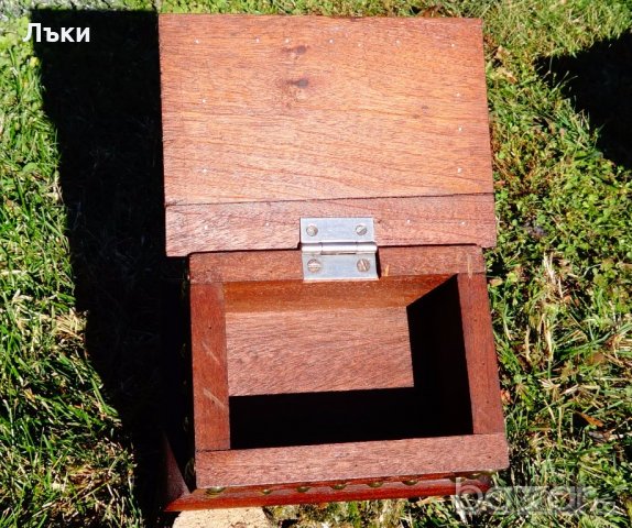 Кутия за бижута от масивно дърво,месингов обков., снимка 3 - Антикварни и старинни предмети - 19139586