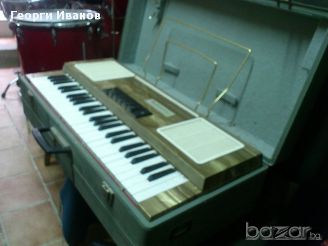 Продавам елекрически акордеон „Harmonna” - 5 регистъра, снимка 5 - Синтезатори - 16374016