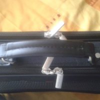 Лаптоп чанта Toshiba, снимка 8 - Лаптоп аксесоари - 18681212
