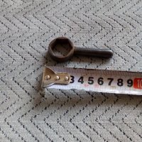 Стар гаечен ключ #3, снимка 4 - Антикварни и старинни предмети - 23446200
