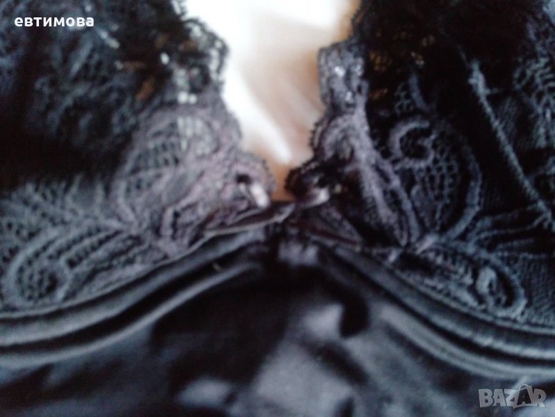 Бюстие Triumph, размер S, снимка 1