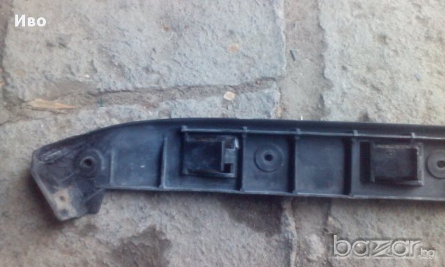 Десен водач за предна броня , снимка 2 - Части - 12024636