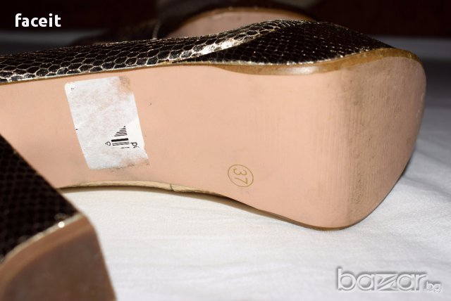 ROOTS! - 100% Оригинални страхотни дамски обувки на ток от Норвегия / Златисти / Блестящи / Луксозни, снимка 12 - Дамски обувки на ток - 17279016