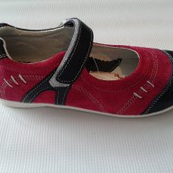 Детски обувки за момиче от естествена кожа с лепенка, елегантни, снимка 1 - Детски маратонки - 9725883