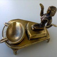 Клеопатра - пепелник от месинг, снимка 3 - Антикварни и старинни предмети - 25590420