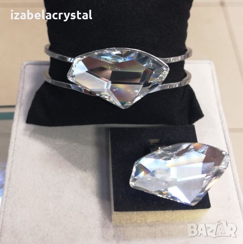 Пръстен"Galactic Flat Fancy" Сваровски Crystals from SWAROVSKI ®, снимка 3 - Пръстени - 18352047