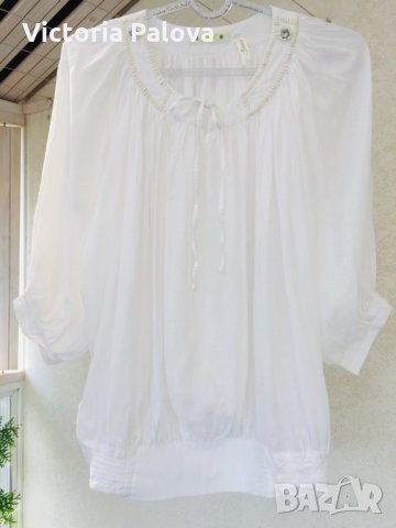 Супер красива тънка белоснежна блуза, снимка 2 - Туники - 25875073