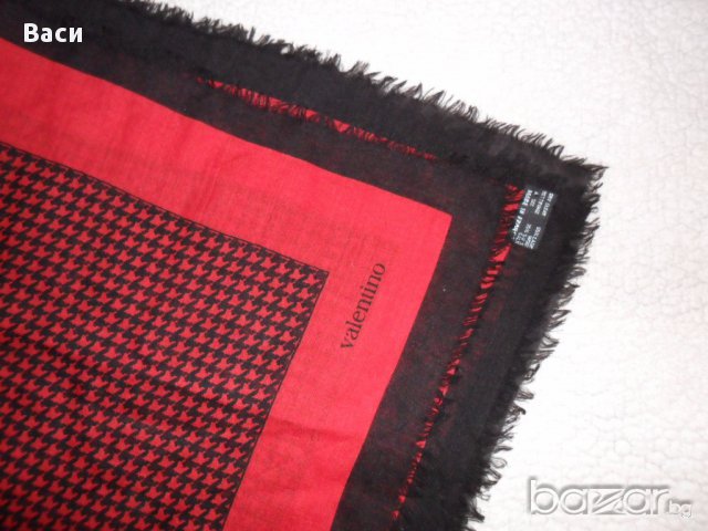 100% VALENTINO vintage автентичен дамски шал wool, silk Нов!, снимка 7 - Шапки - 13124213
