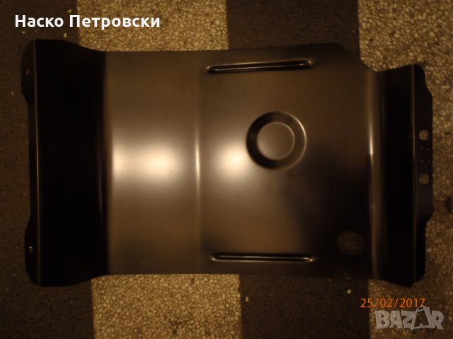 Резервоар НОВ Land Rover Defender 110 – предпазител , снимка 2 - Части - 22489611