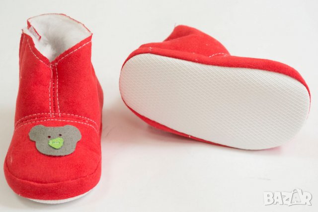 Червени бебешки домашни ботушки с пух марка Lafel, снимка 3 - Бебешки боти и ботуши - 22356556