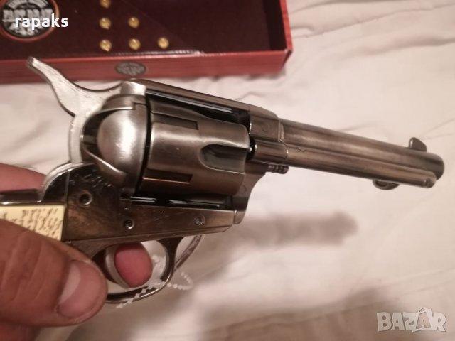 Револвер-пистолет Колт 45 от 1873 г. Колекционерска висококачествена Реплика на Colt , снимка 2 - Колекции - 23894008