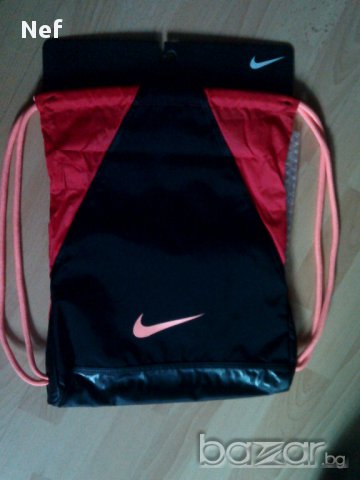 Мешка, раница Nike Varsity, оригинал , снимка 12 - Раници - 11054891
