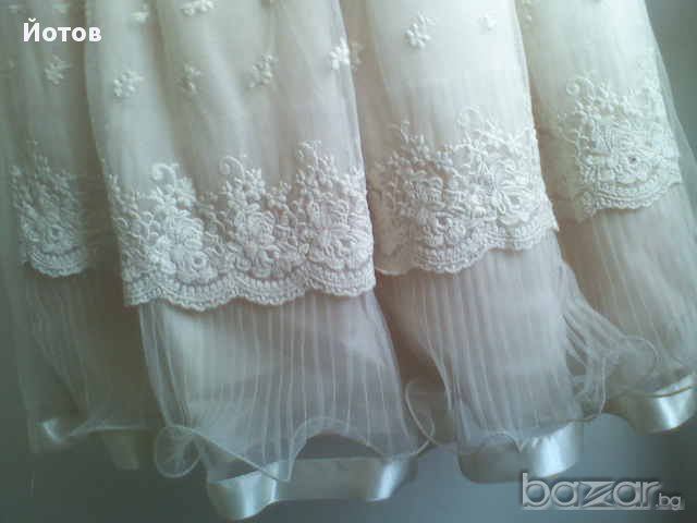 Ефирна, романтична рокля за шаферка, снимка 18 - Детски рокли и поли - 12643430