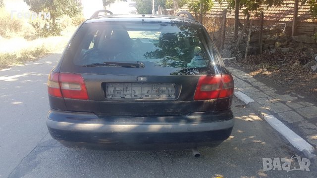 Volvo V40 1.8 На Части, снимка 6 - Автомобили и джипове - 21690033