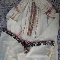 Автентична риза от Североизточна България, снимка 3 - Антикварни и старинни предмети - 21722679