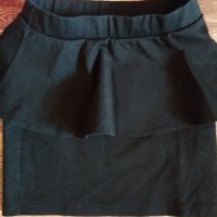 черна еластична къса пола пеплум Zara , снимка 1 - Поли - 23040030