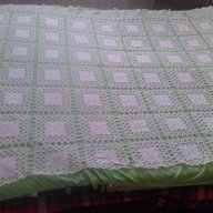 Покривало за легло-ръчно плетено на квадрати, снимка 2 - Покривки за легло - 15345952