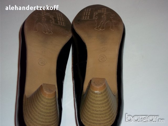 Три чифта дамски обувки , единият от,които в комплект с чанта., снимка 4 - Дамски ежедневни обувки - 11838281