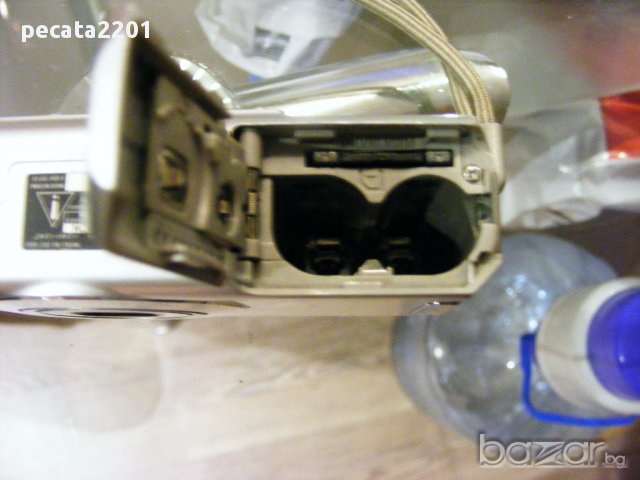 Продавам - фотоапарат Sony Dsc-s650, снимка 4 - Фотоапарати - 11616497
