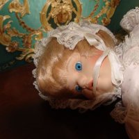  Ретро порцеланова кукла Promenade Collection Eugenie , снимка 2 - Колекции - 20908229