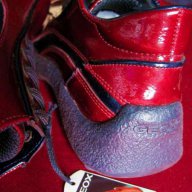 Детски обувки Geox, лачена повърхност, номер 35, червени, снимка 3 - Детски маратонки - 12863541