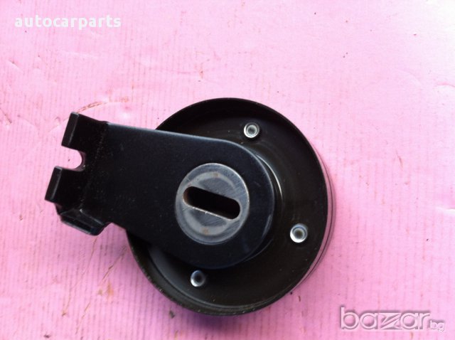 Обтяжна ролка пистов ремък SKF - VKM33041 за CITROEN и PEUGEOT / Ситроен и Пежо, снимка 2 - Части - 17859300