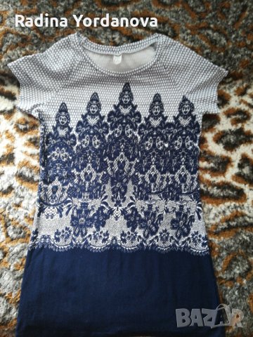 Чисто нова тениска с имитация на бродерия