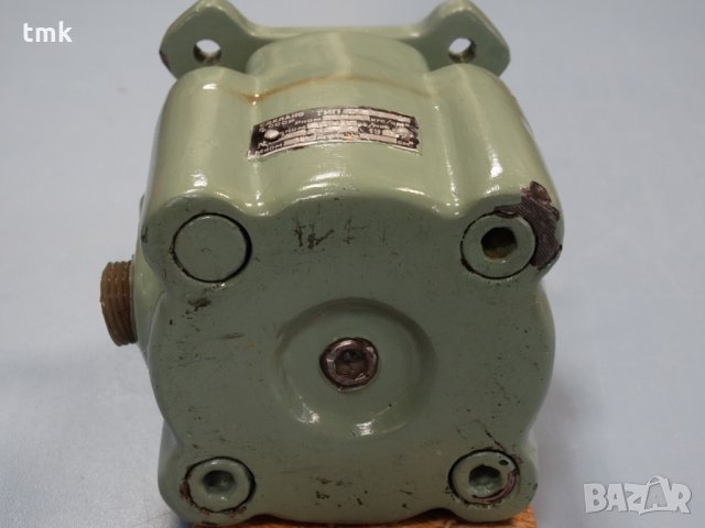 Хидравлична помпа Г16-1, снимка 4 - Резервни части за машини - 25716654