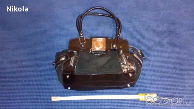Дамска чанта черна лак и велур  , снимка 6 - Чанти - 18401828