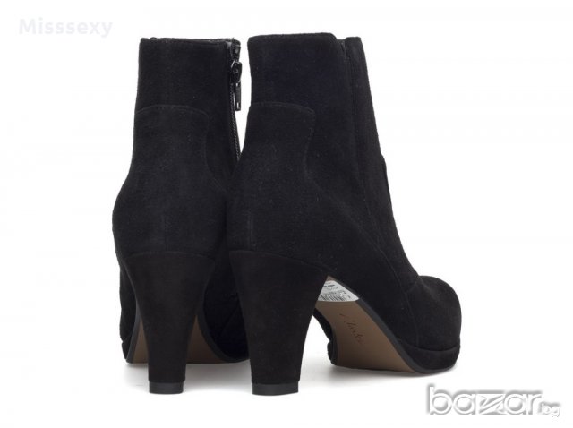ПРОМО 🍊 CLARKS 🍊 Дамски черни боти от ест. велур CLARKS ARTISAN 35½ и 36 номер нови с кутия, снимка 3 - Дамски боти - 20635639