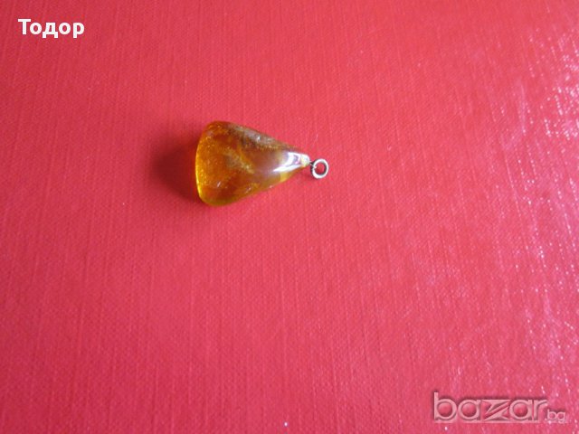 Невероятна висулка медальон колие от естествен балтийски кехлибар, снимка 2 - Колиета, медальони, синджири - 17958155